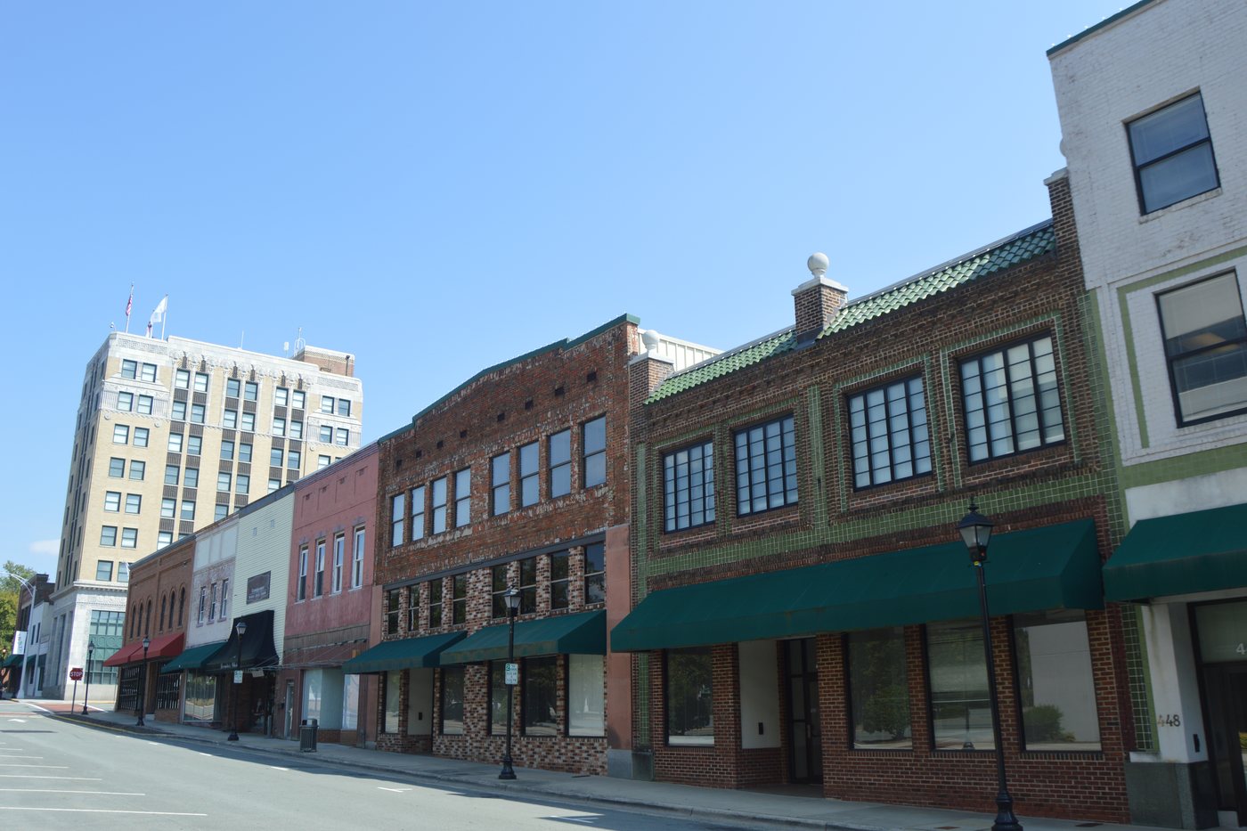 Main Street in Burlington, between Davis and Maple