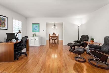 105 Oakview Dr