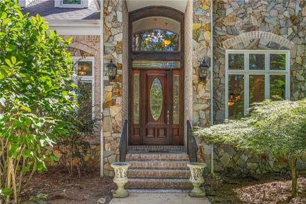 2124 Meares Rd