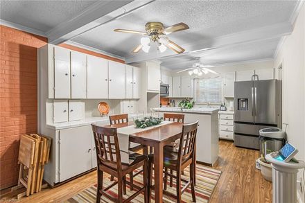 2401 Bywood Rd
