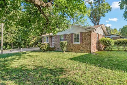2401 Bywood Rd